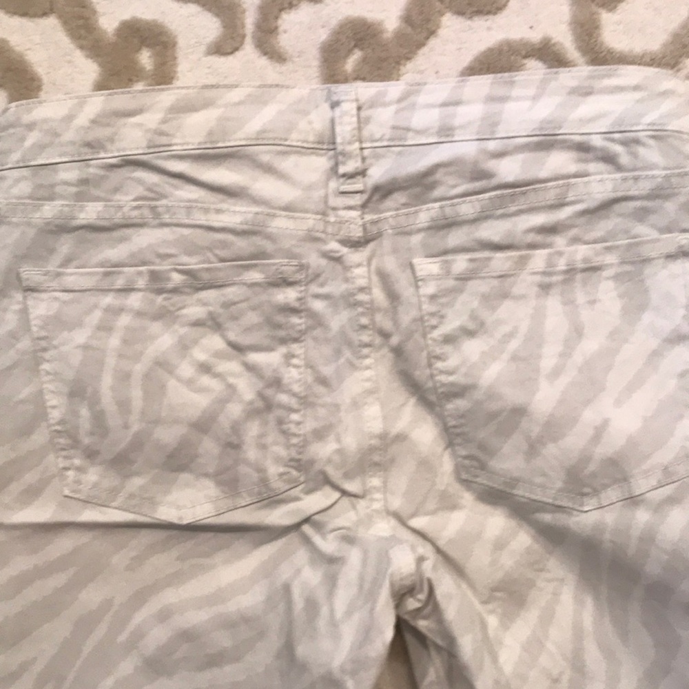 White zebra jeans - Picture 4 of 4